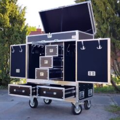 Tack Trunk